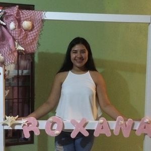 Meet your Posher, Roxana